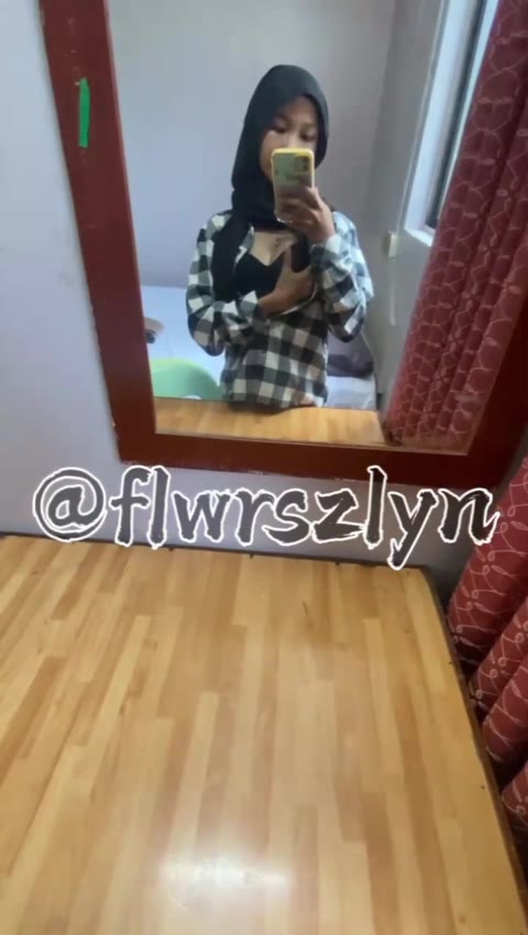 EY 1